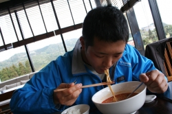 「都井岬観光ホテル」タンタン麺　900円