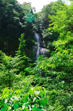 尾鈴山瀑布群 〜 滝めぐり・すだれの滝