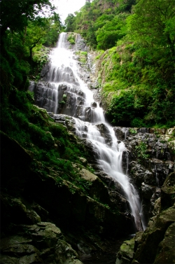 尾鈴山瀑布群 〜 滝めぐり・白滝