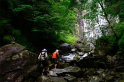 尾鈴山瀑布群 〜 滝めぐり・移動中