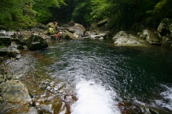 尾鈴山瀑布群 〜 滝めぐり・矢研の滝