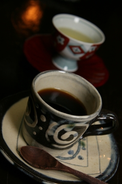 旬菜たけうち・ウエルカムドリンクと食後のコーヒー