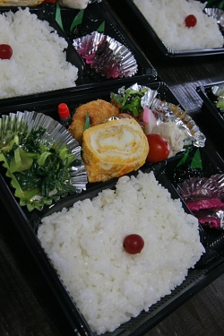 旬菜たけうち・限定10食　日替わりお弁当