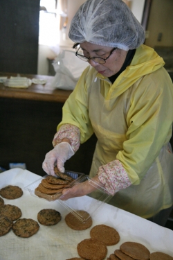 延岡市島野浦島名物・手作りアカモクあげみの美味しさの秘密を探る！