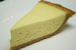 チーズケーキ専門店 『日南 Sweets Factory Mitsuko』・伝説のチーズケーキ