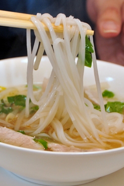 ルアンマイ・クイッティオ　ラーメン