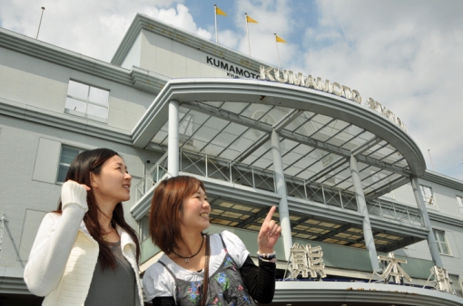 高千穂〜阿蘇「B級ご当地グルメ」食べ歩きドライブ・JR熊本駅