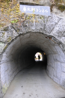 麦蔵・メロディーが流れる「廉太郎トンネル」