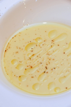 Chez Onji・スープ／カリフラワーのクリームスープ　カレー風味