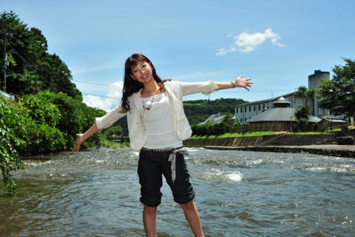 人形工房 かじか・芦川河川プール