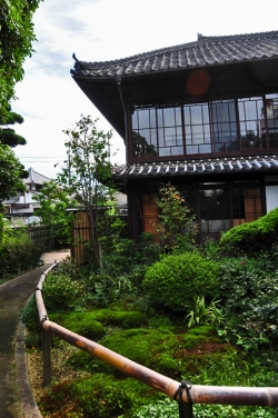 別府現代芸術フェスティバル2012 別府混浴温泉世界 内覧バスツアー 鉄輪地区「冨士谷ギャラリー・一也百」