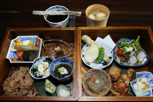 富春館・ごぼう弁当