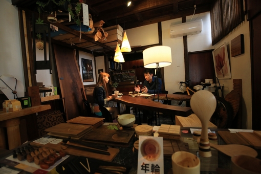 Life design shop Areas 家具・雑貨販売＆カフェ