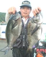 菊地氏   クロ,チヌ(1,55kg1,4kg)