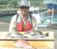 吉岡氏 鯛,チヌ(1〜1,4kg)