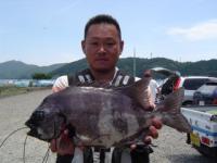 高鍋？？　平岡さん　石鯛２．３ｋｇ