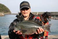 �b������